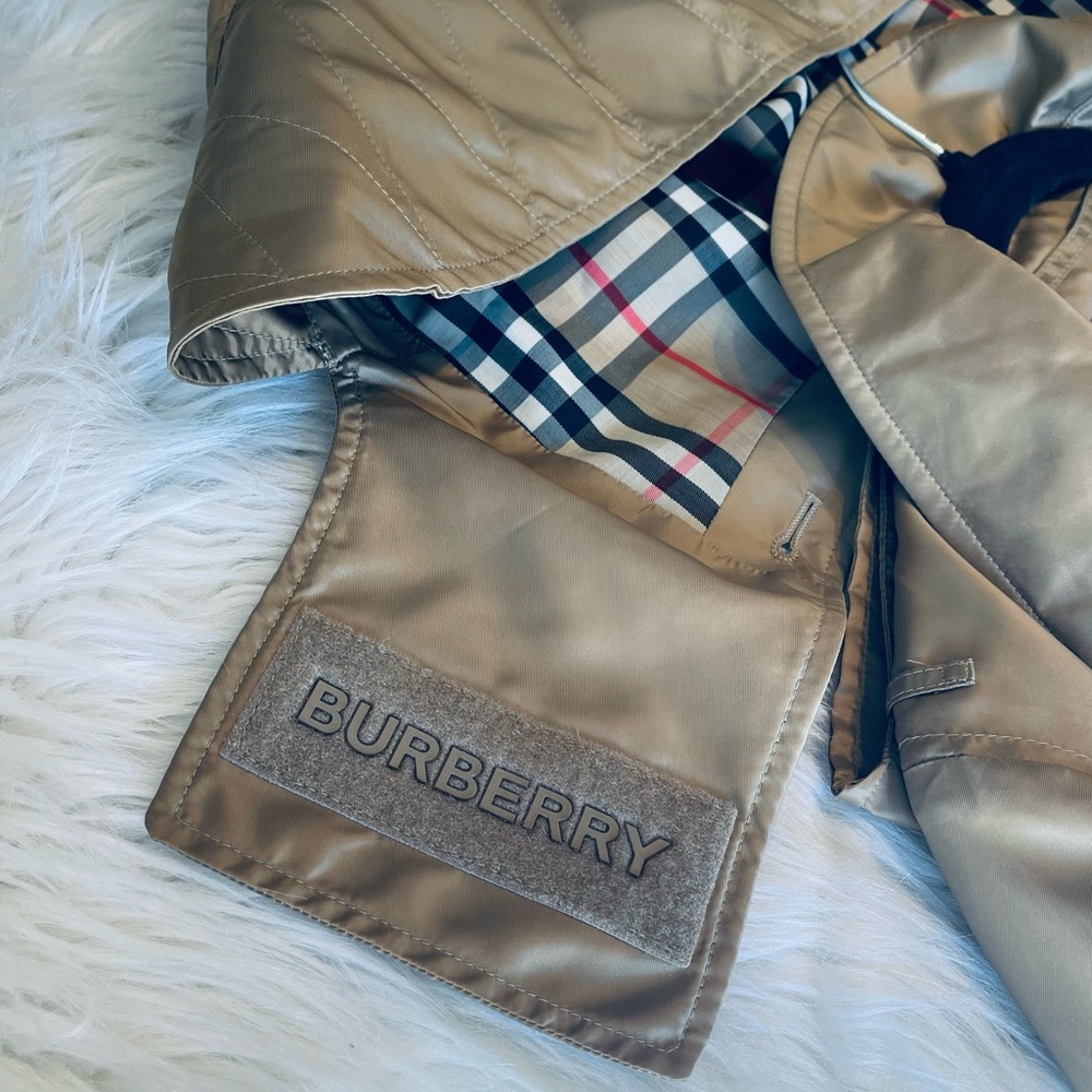 Burberry Silky Tan Belted Raincoat/ Trench Coat - Picture 10 of 16